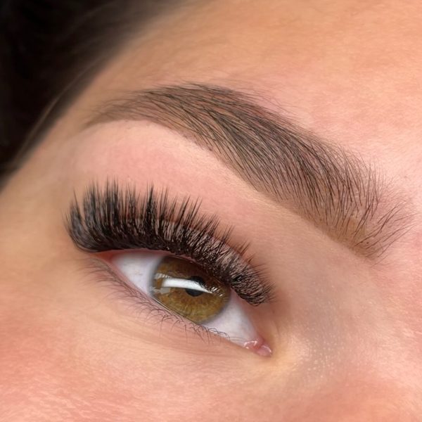 Facetune_16-02-2026-21-19-32